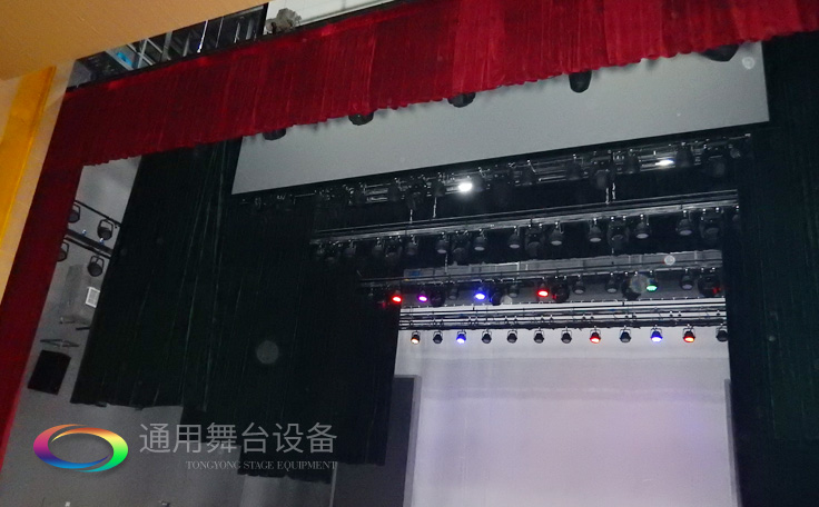 通用舞臺幕布優勢！奉行以