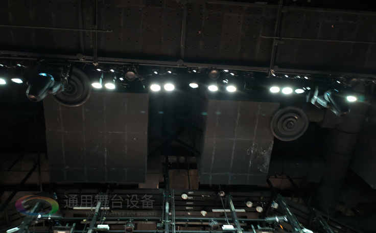 舞臺吊桿啟動注意事項、電動卷揚機、控制臺須接地等
