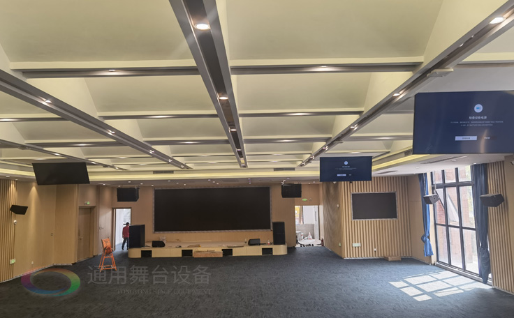 科技賦能，匠心筑造 通用舞臺承建南京某學院報告廳即將圓滿交付，打造現代化多功能學術殿堂