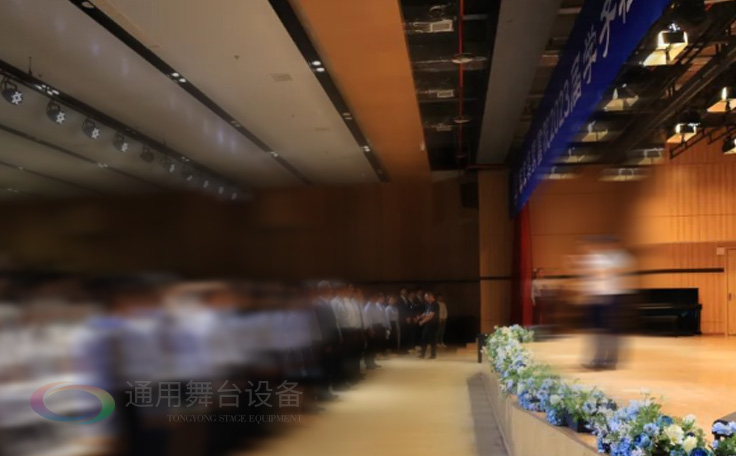 助力漢開書院文化活動高效呈現，彰顯企業教育場景服務實力！南京漢開書院舞臺阻燃幕布、大幕對開項目